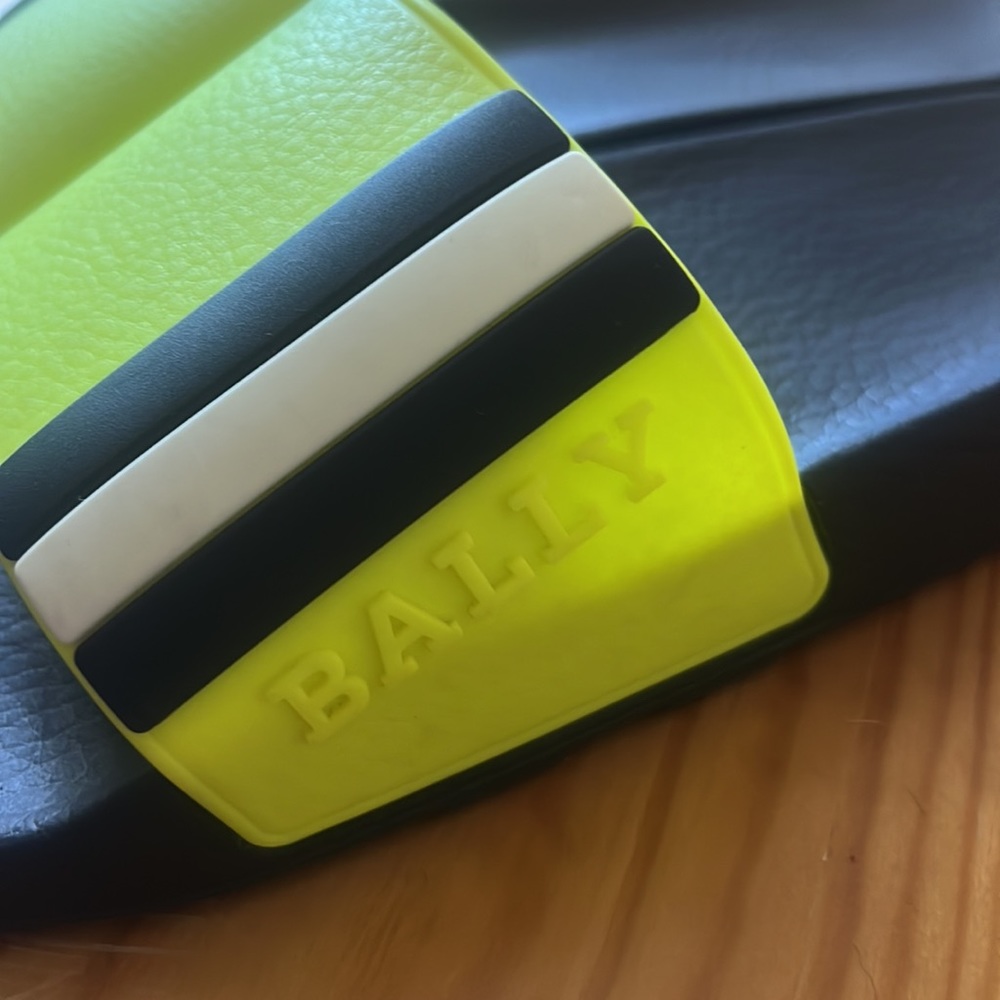 BALLY Sliders - Picture 2 of 8